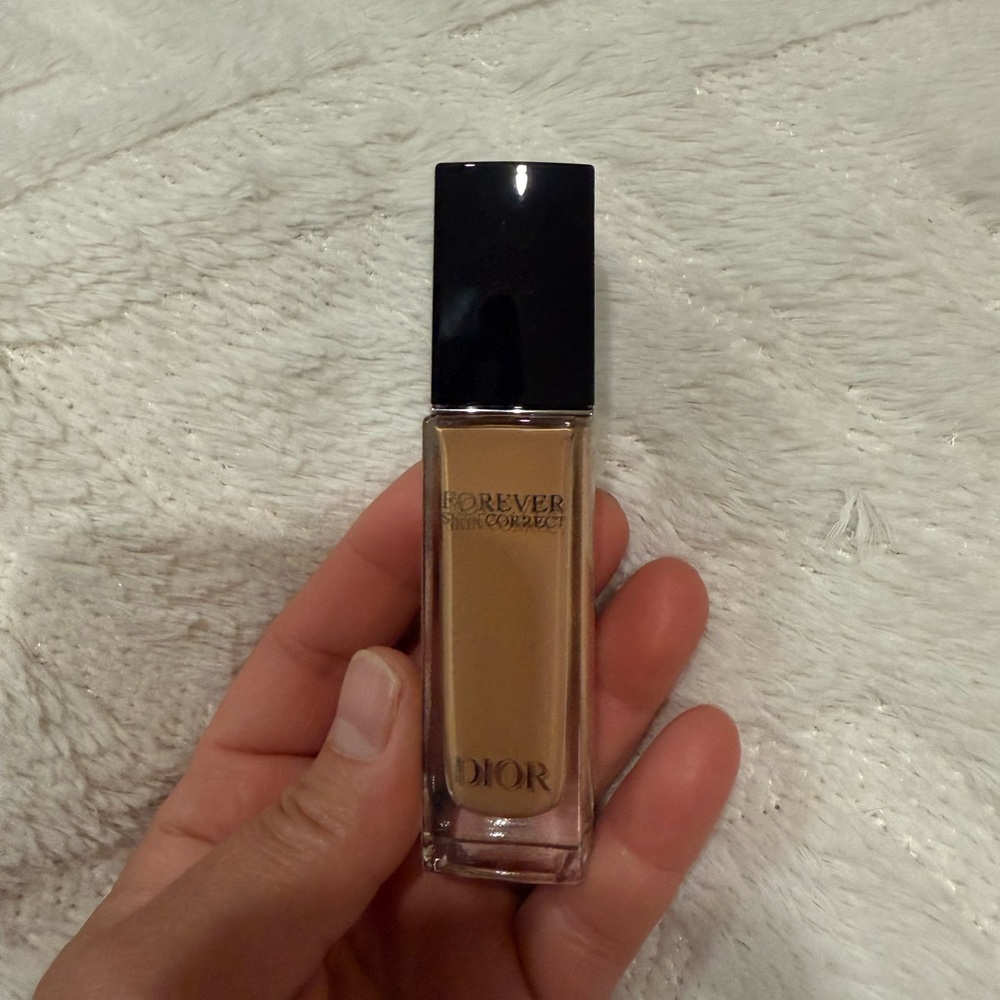 Dior Tan Foundation Liquid Medium Coverage